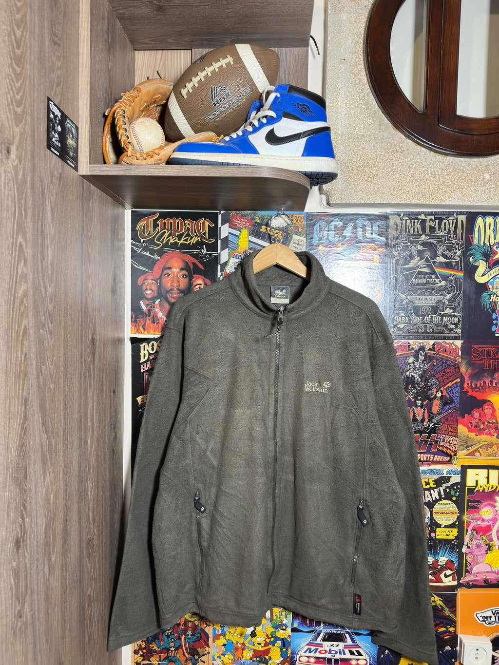 Brown Jack Wolfskin fleece jacket