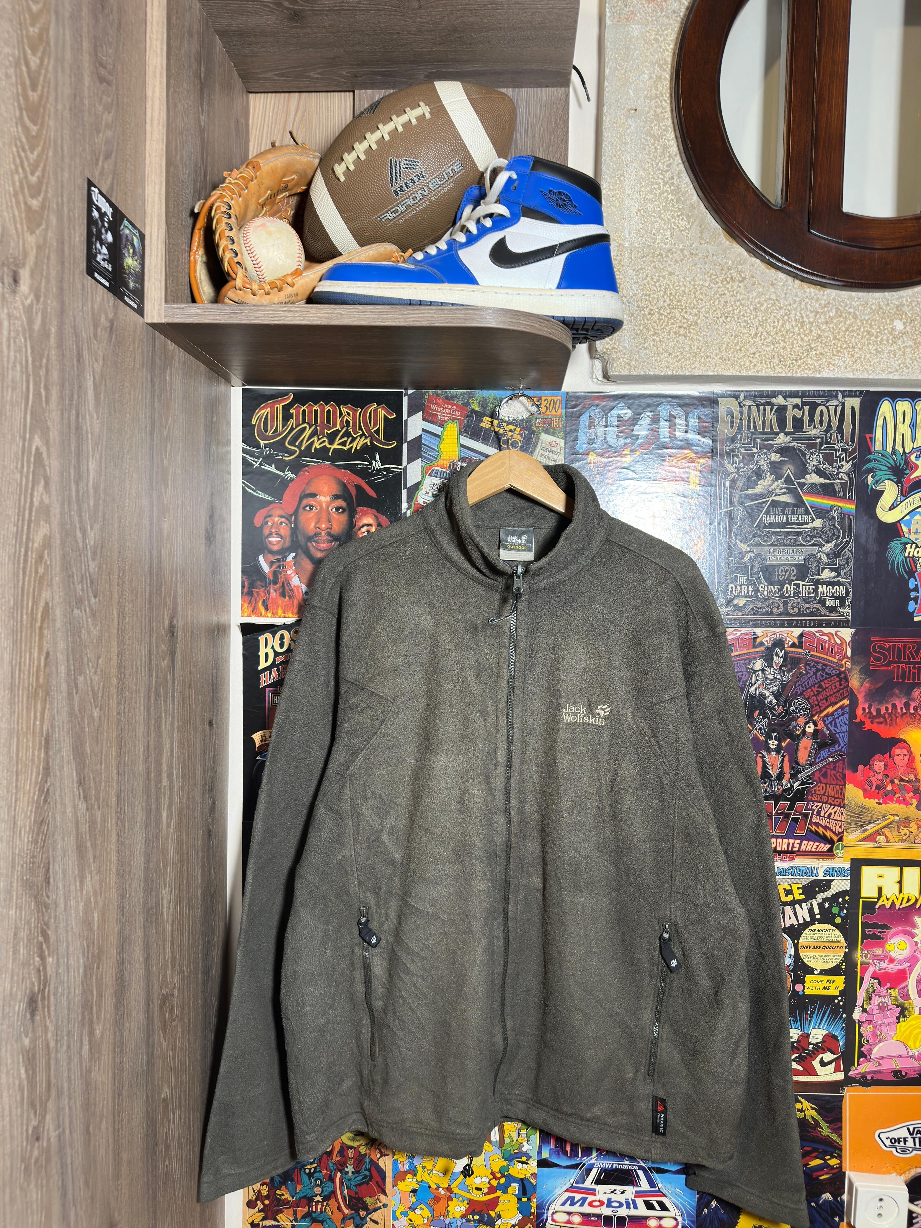 Brown Jack Wolfskin fleece jacket