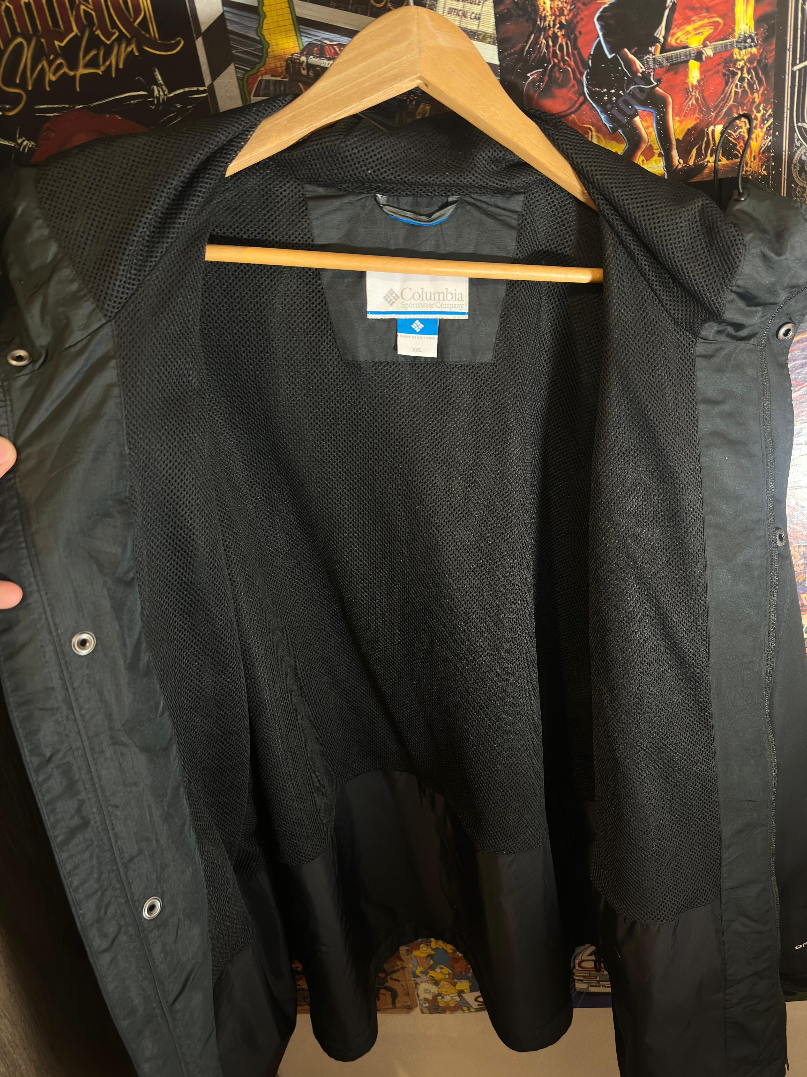 Columbia windbreaker