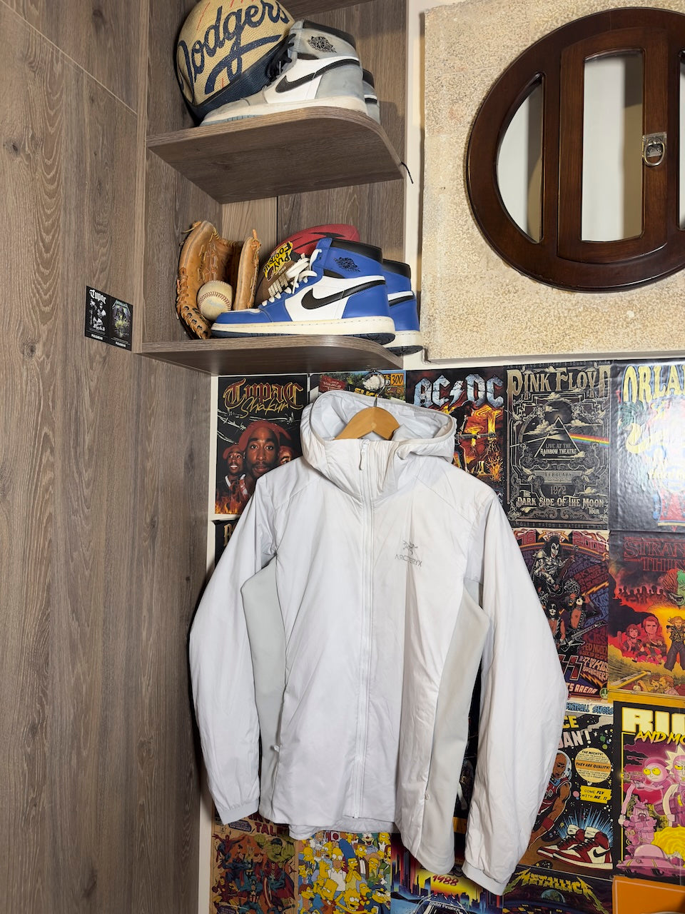 arc'teryx windbreaker